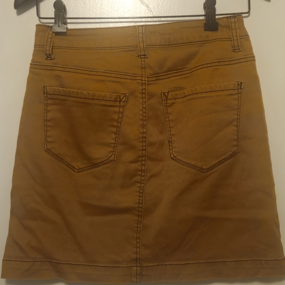 Kensie Tan Button-Front Mini Skirt - Picture 4 of 4